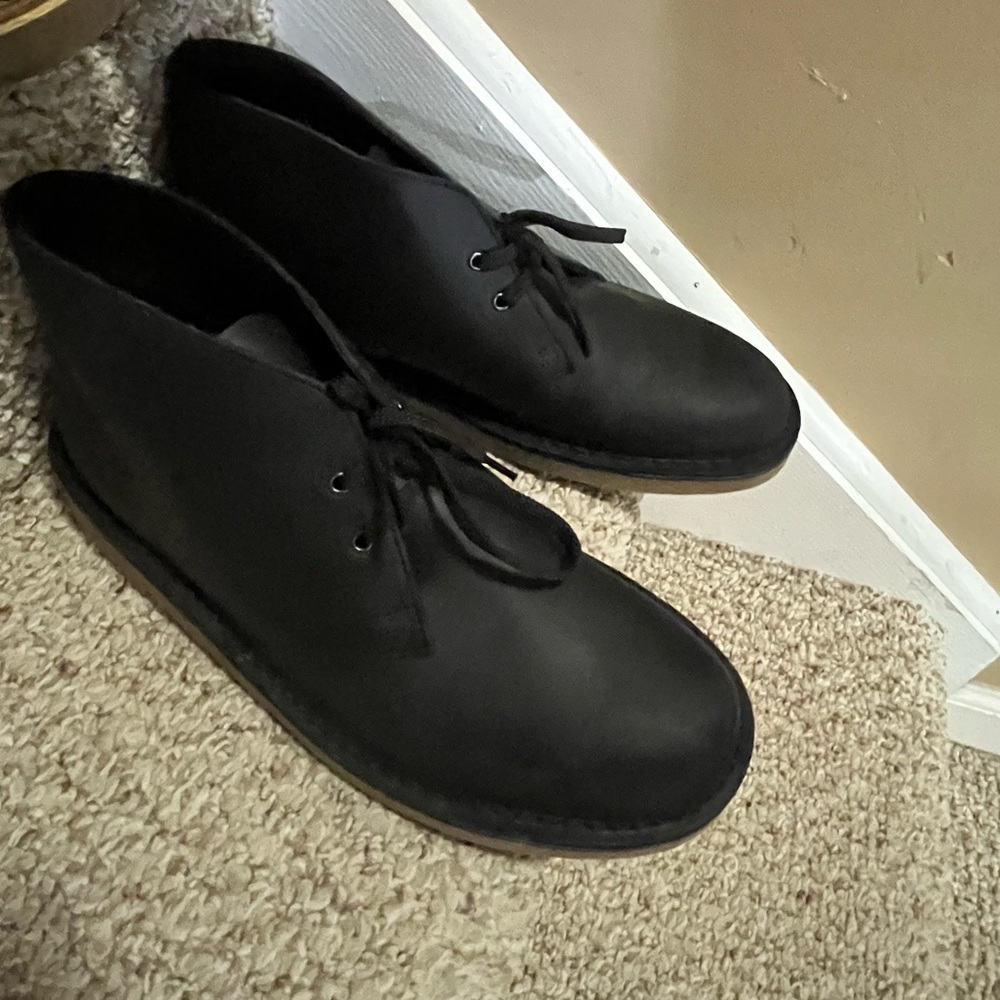 Men’s Clark’s shoes size 10.5 work one time